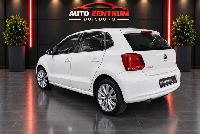 Volkswagen Polo view 7