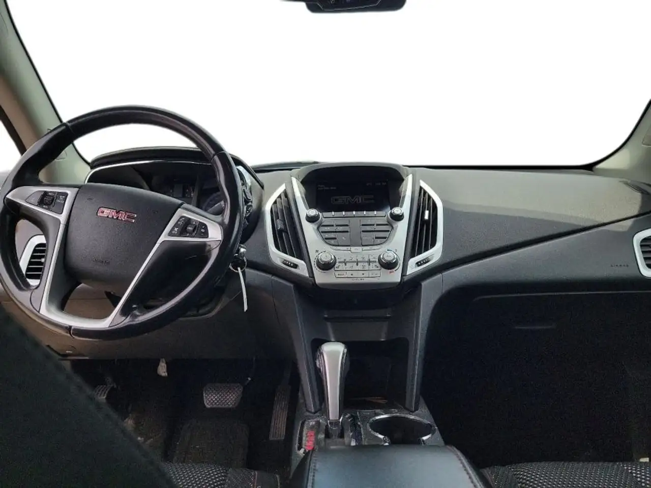 GMC Terrain photo GMC Terrain