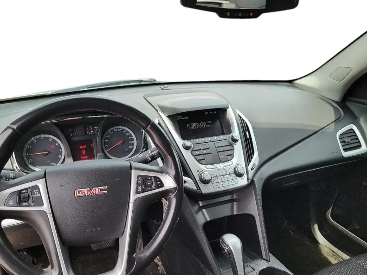 GMC Terrain photo GMC Terrain