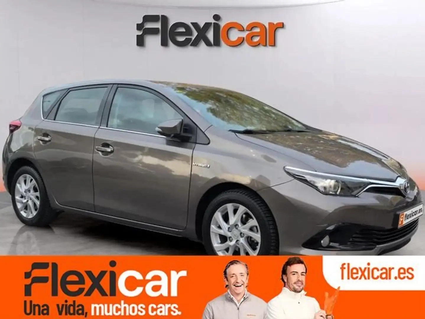Toyota Auris hybrid 140H Active Marrón - 1