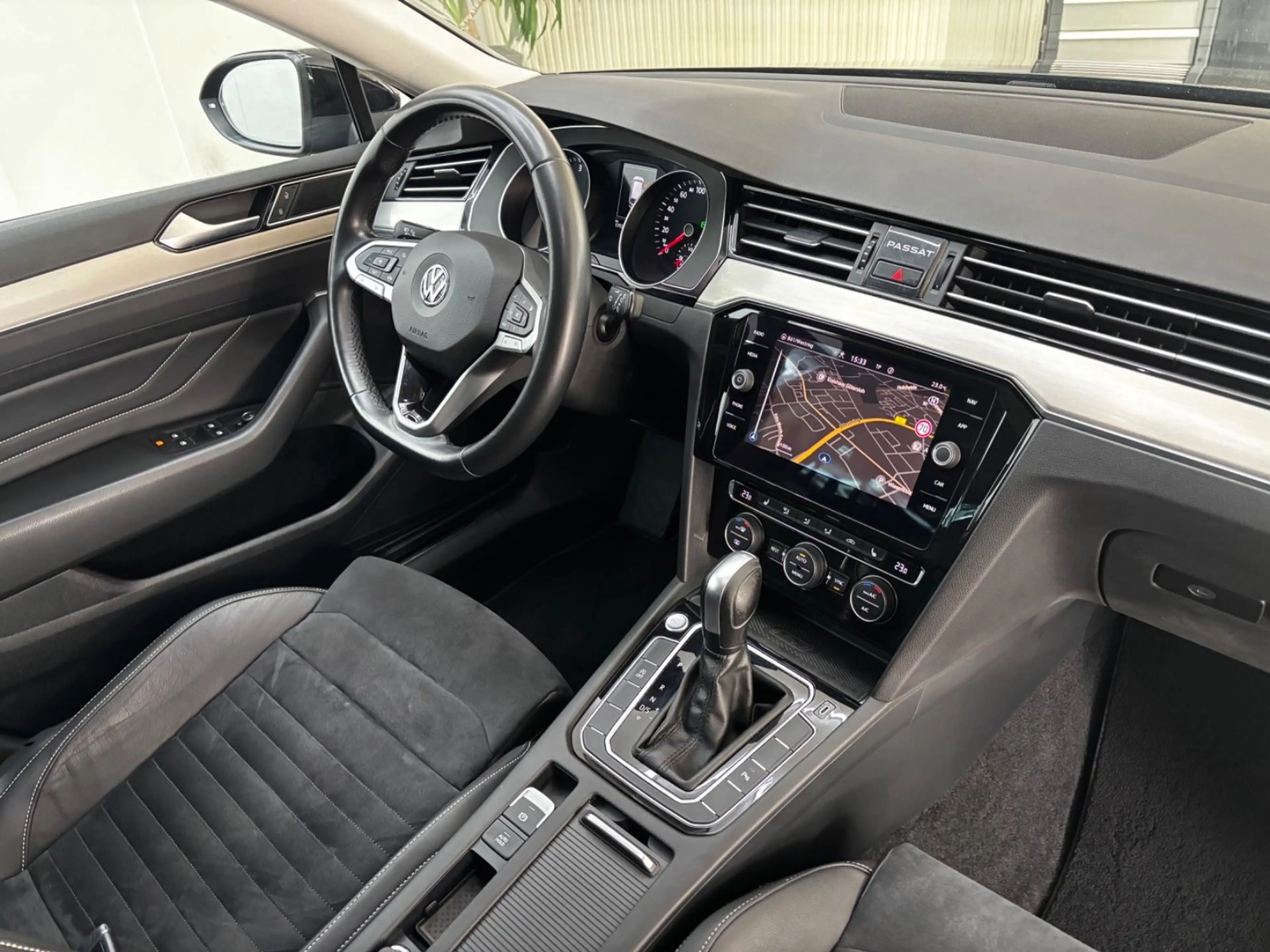 Volkswagen Passat Variant 2.0 TDI  Elegance *DSG*Kamera*AHK — photo 10