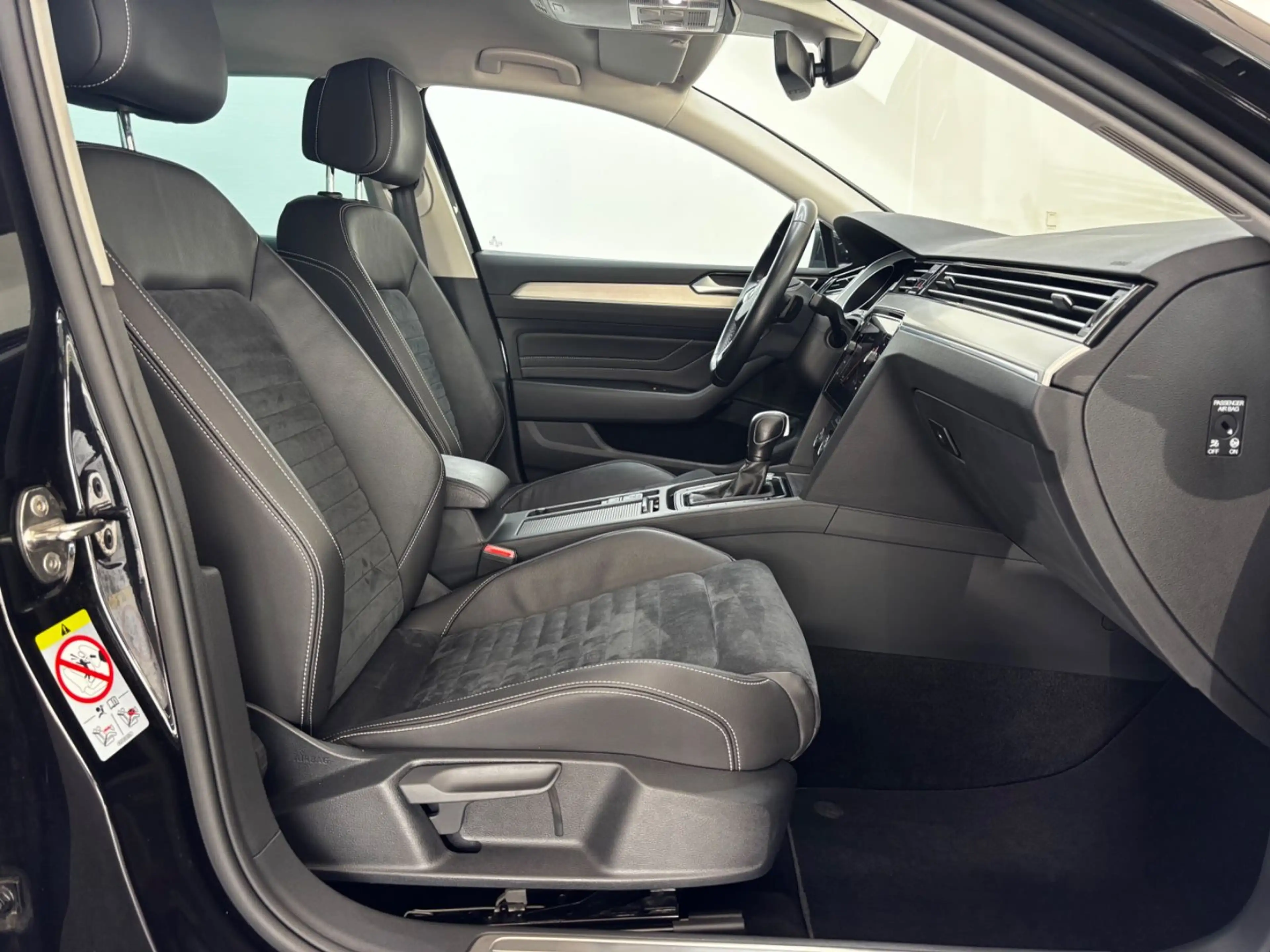 Volkswagen Passat Variant 2.0 TDI  Elegance *DSG*Kamera*AHK — photo 11
