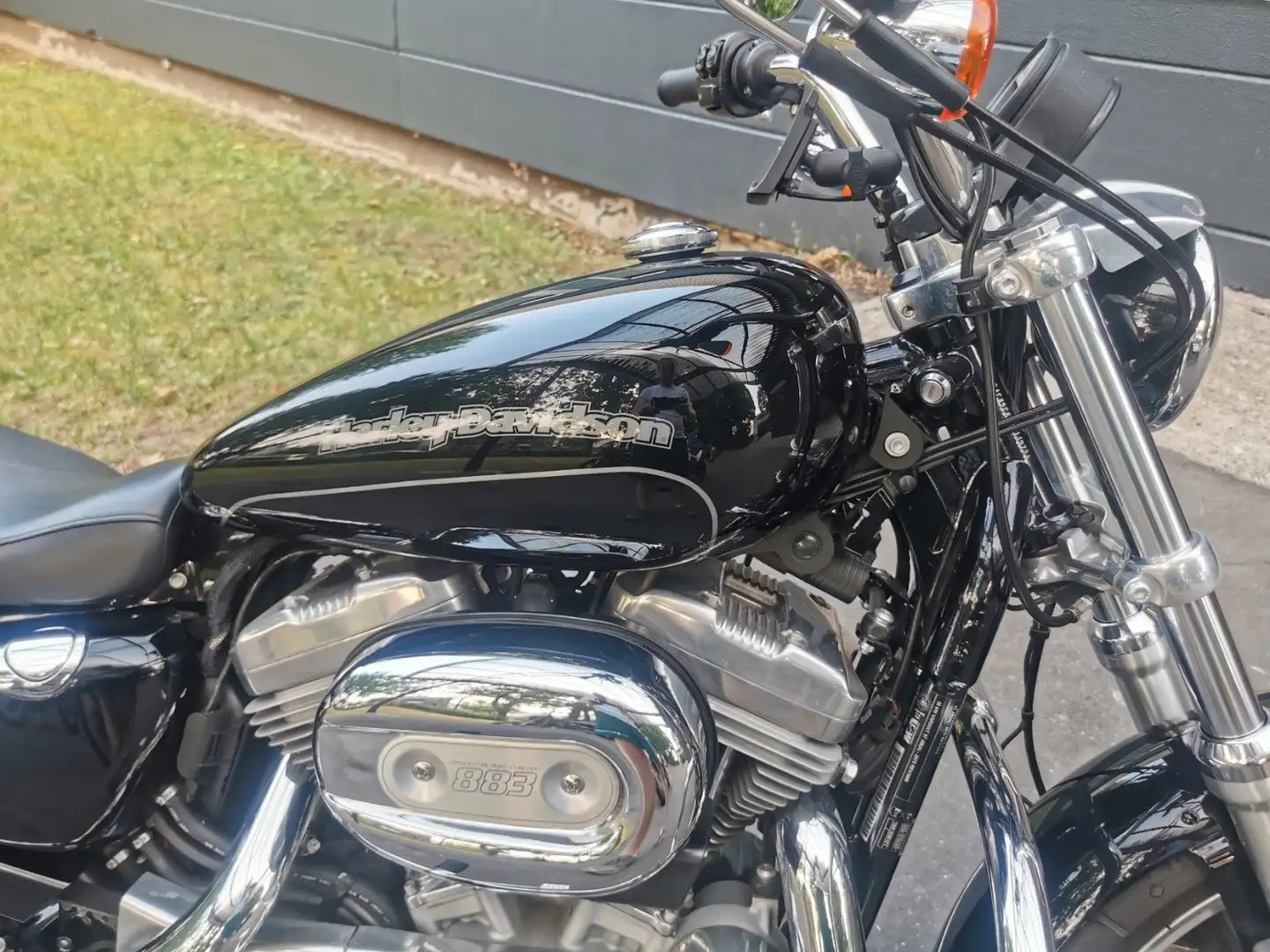 Harley-Davidson XL 883 L ABS Superlow| Navi vorhanden| Top Zustand Schwarz - 2
