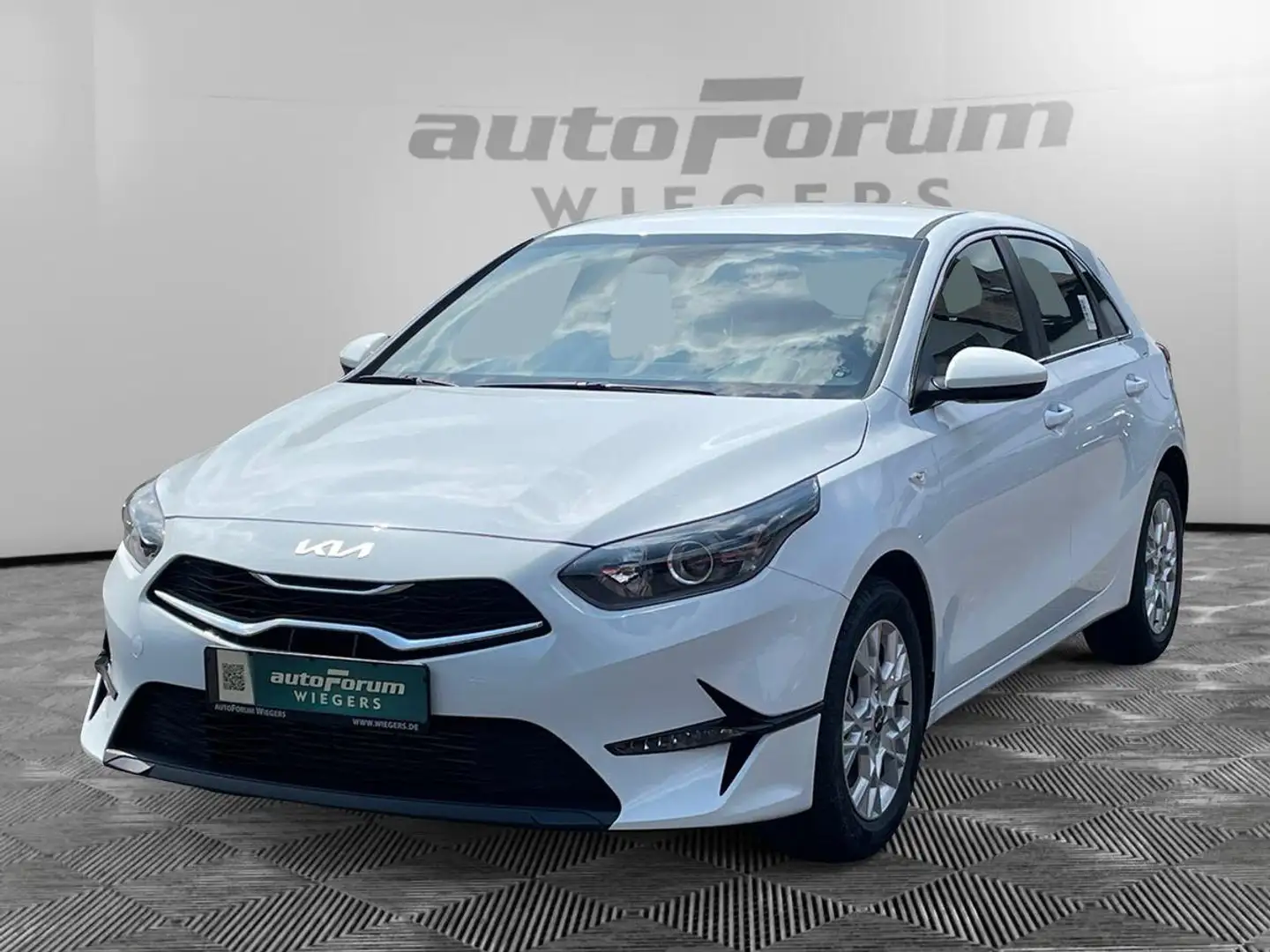 Kia Ceed / cee'd 1.0T VISION +NAVI+DAB+KAMERA+SHZ+LFA Weiß - 2
