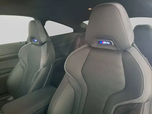BMW M4 view 12