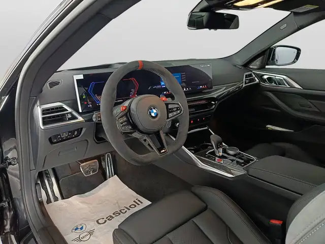BMW M4 view 7