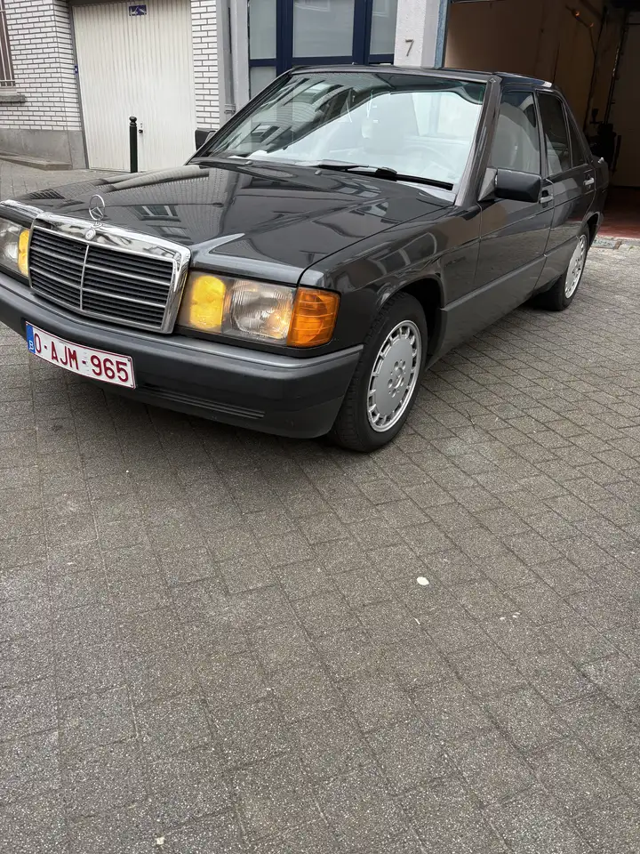 Mercedes-Benz 190 2.5.Turbo Diesel Automatique, foto 1