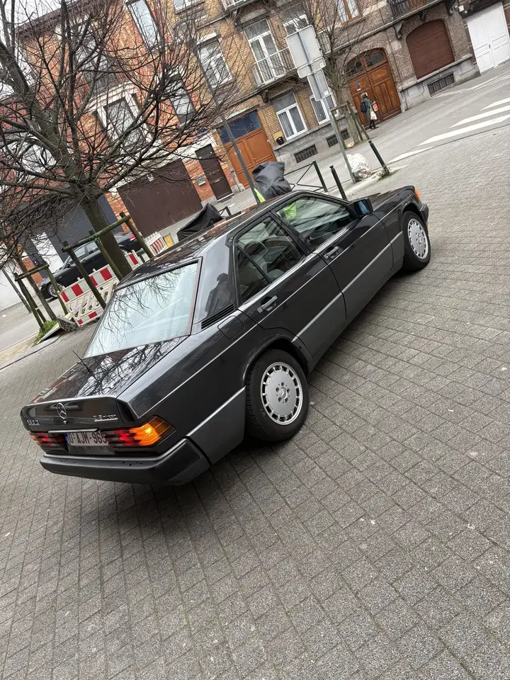 Mercedes-Benz 190 2.5.Turbo Diesel Automatique, foto 2