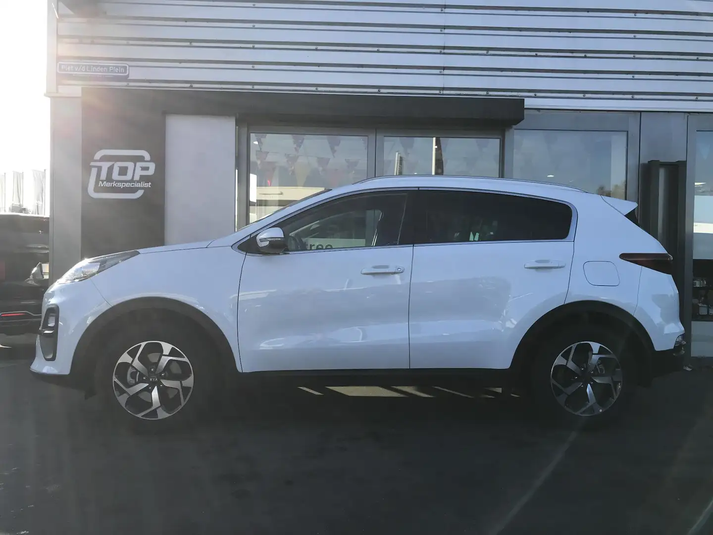 Kia Sportage 1.6 DynamicLine Wit - 2