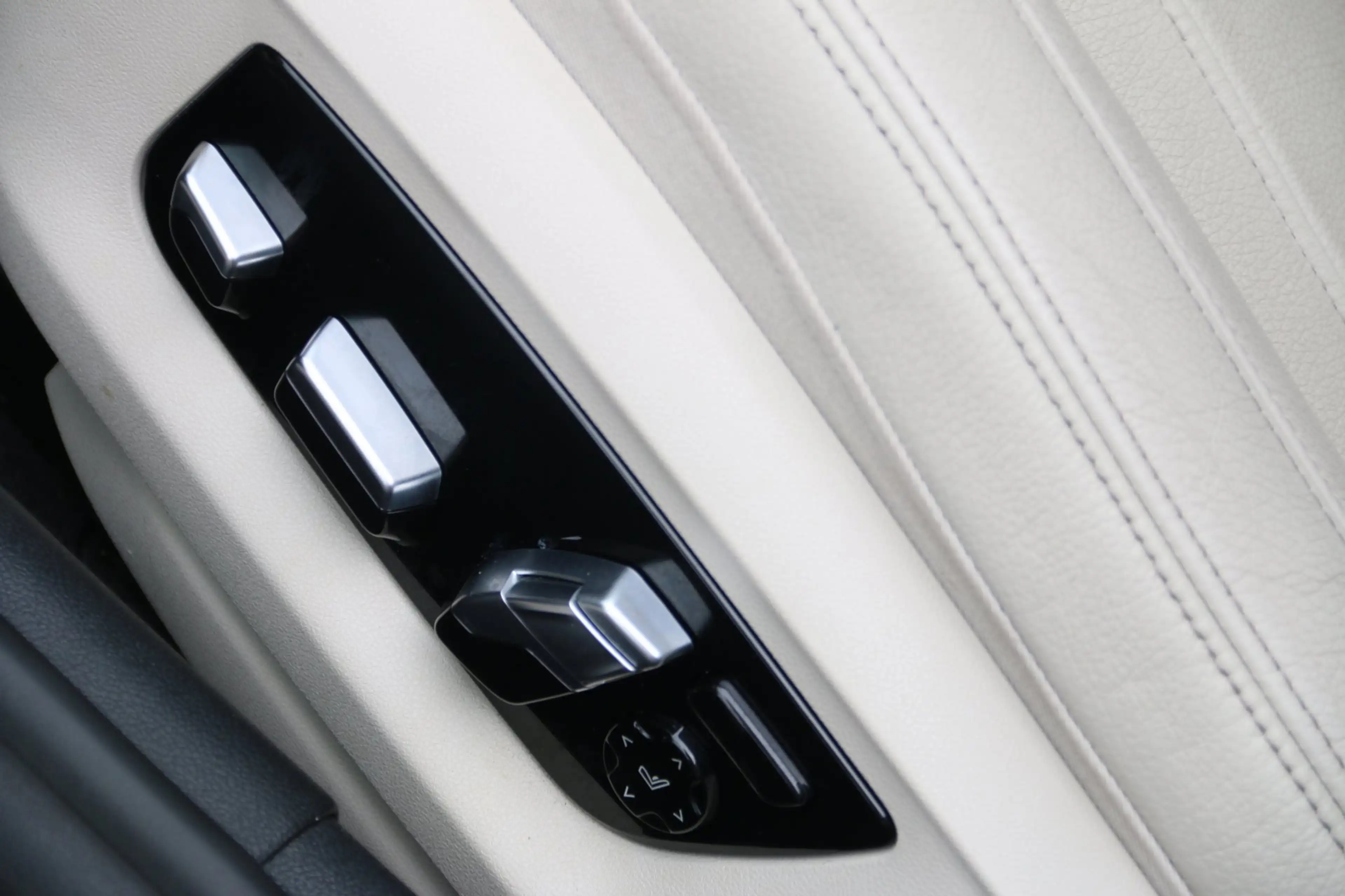 BMW 545 5-serie 545e xDrive High Executive M-PAKKET — photo 9
