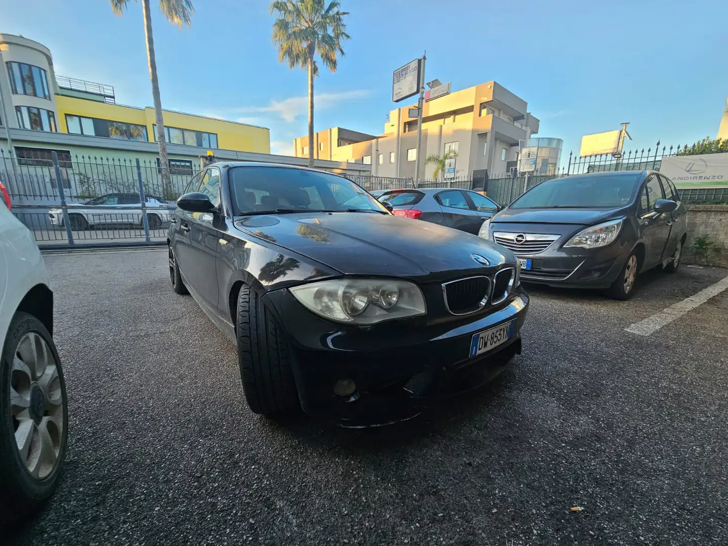 BMW 118 118d Attiva - 2