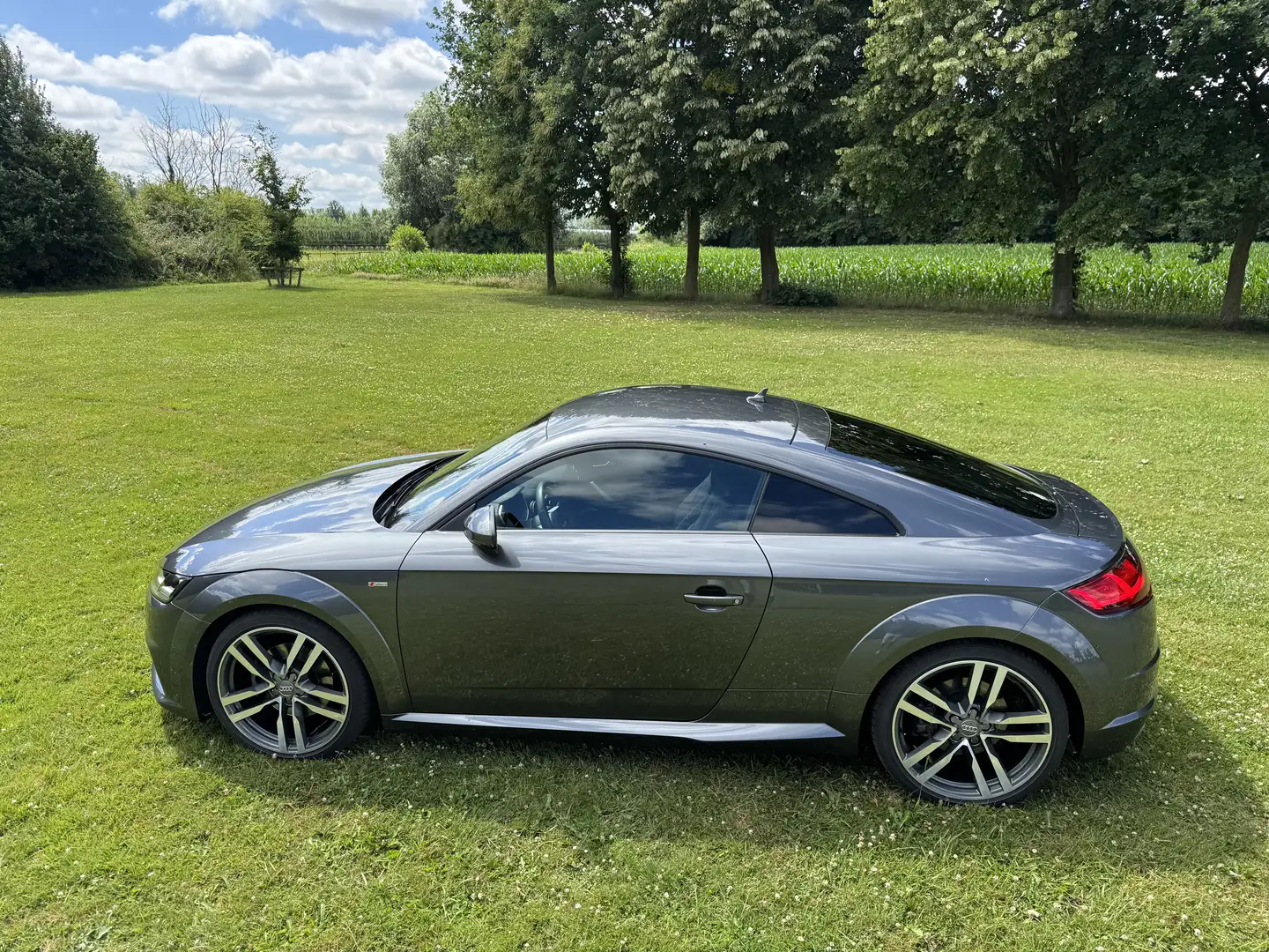 Audi TT Coupe 2.0 TFSI quattro S tronic - 1