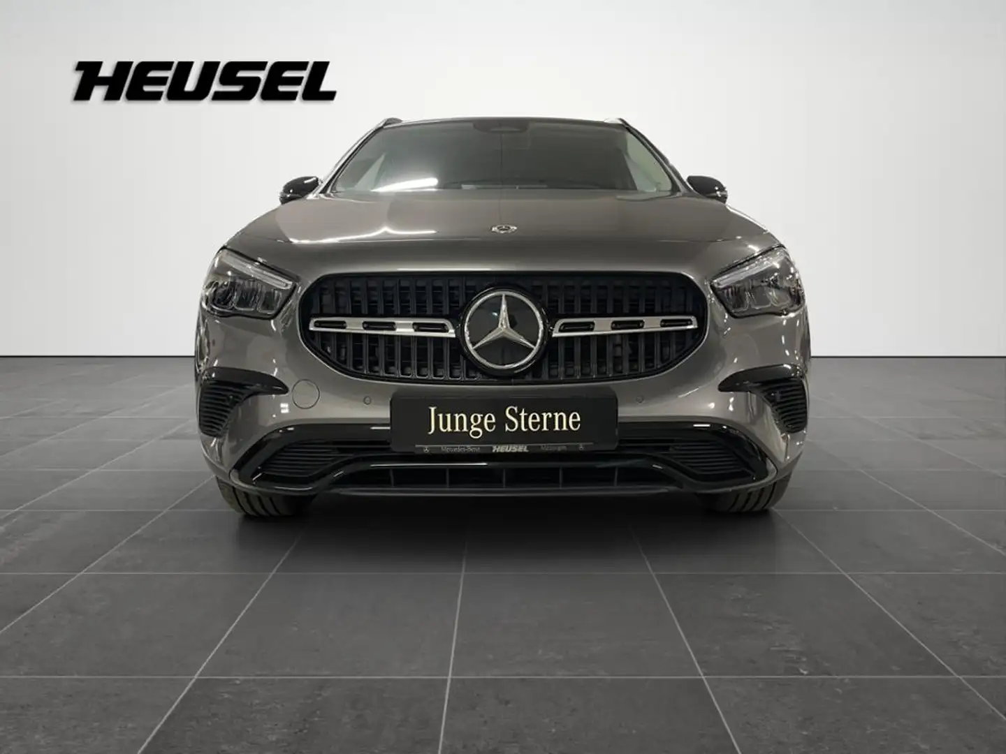 Mercedes-Benz GLA 200 Progressive *Adv.Plus*Night-P*Winter-P* Grau - 2