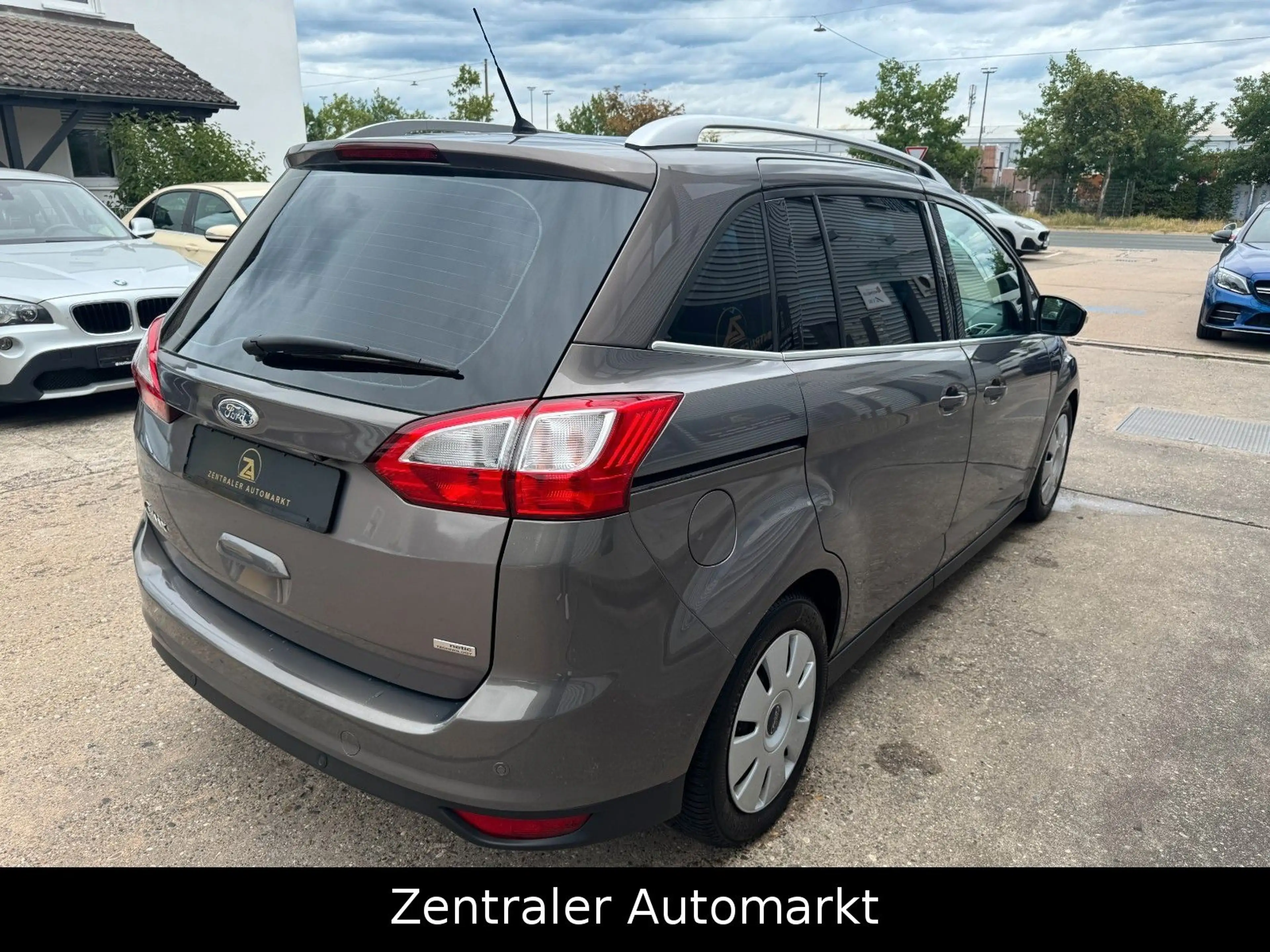Ford Grand C-Max C-Max Grand Titanium/Xenon/Navi/Kamera/7-Sitzer — photo 5