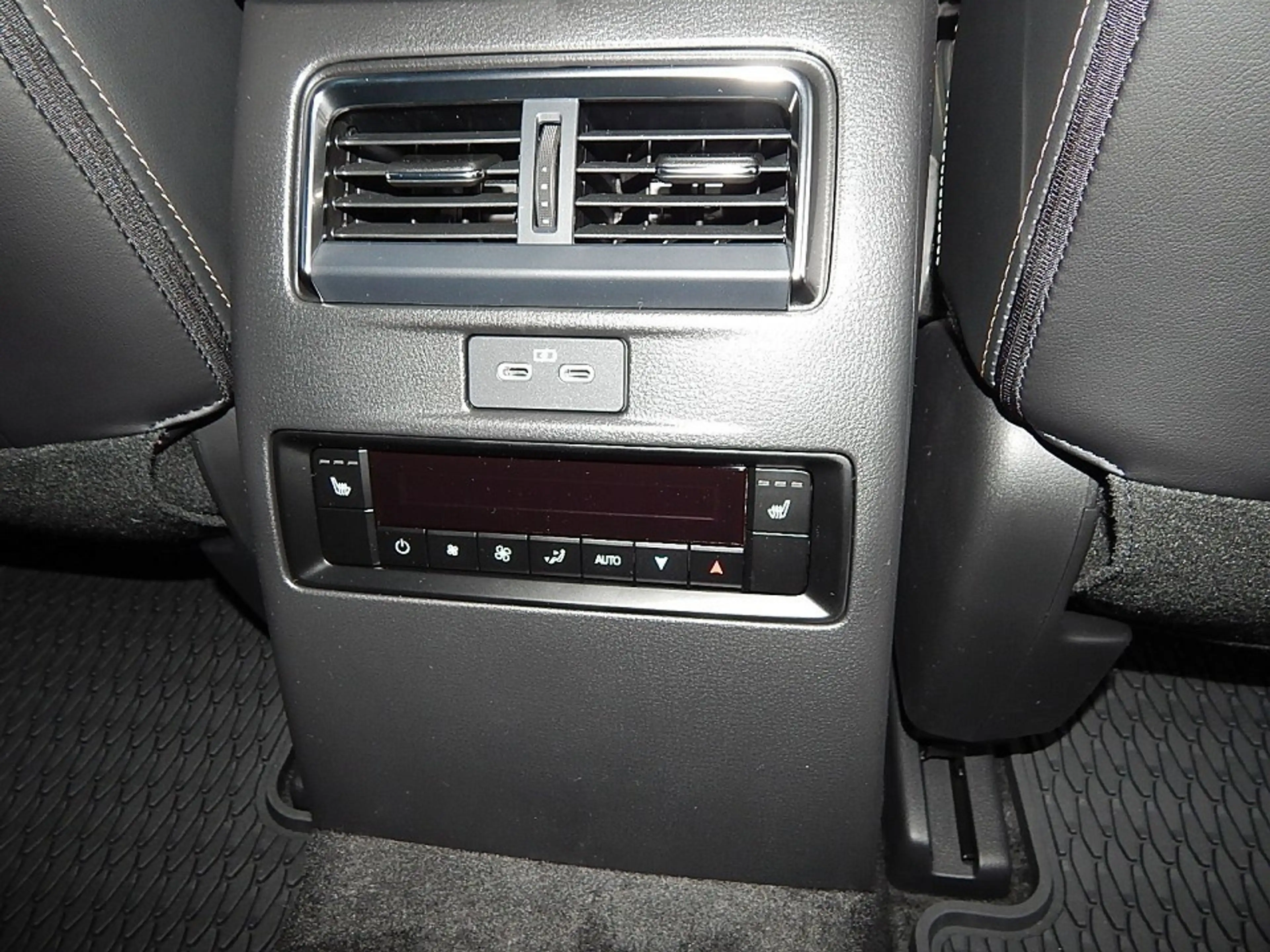 Mazda CX-80 e-SKYACTIV D 254ps AWD Homura Plus — photo 9
