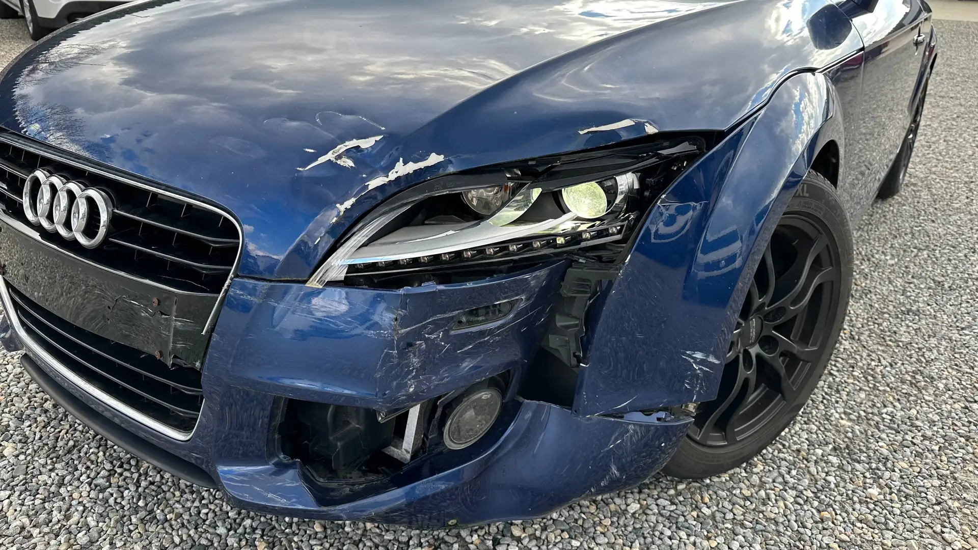 Audi TT 1.8 TFSI Coupe Blau - 2