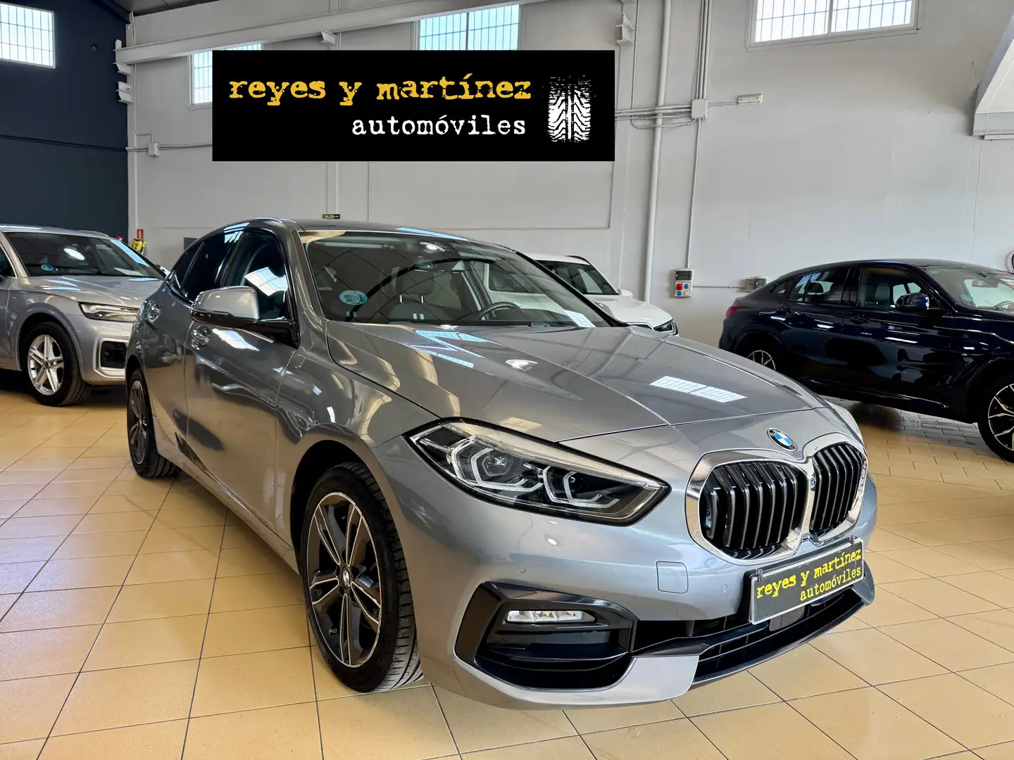 BMW 118 118dA Sport Gris - 2