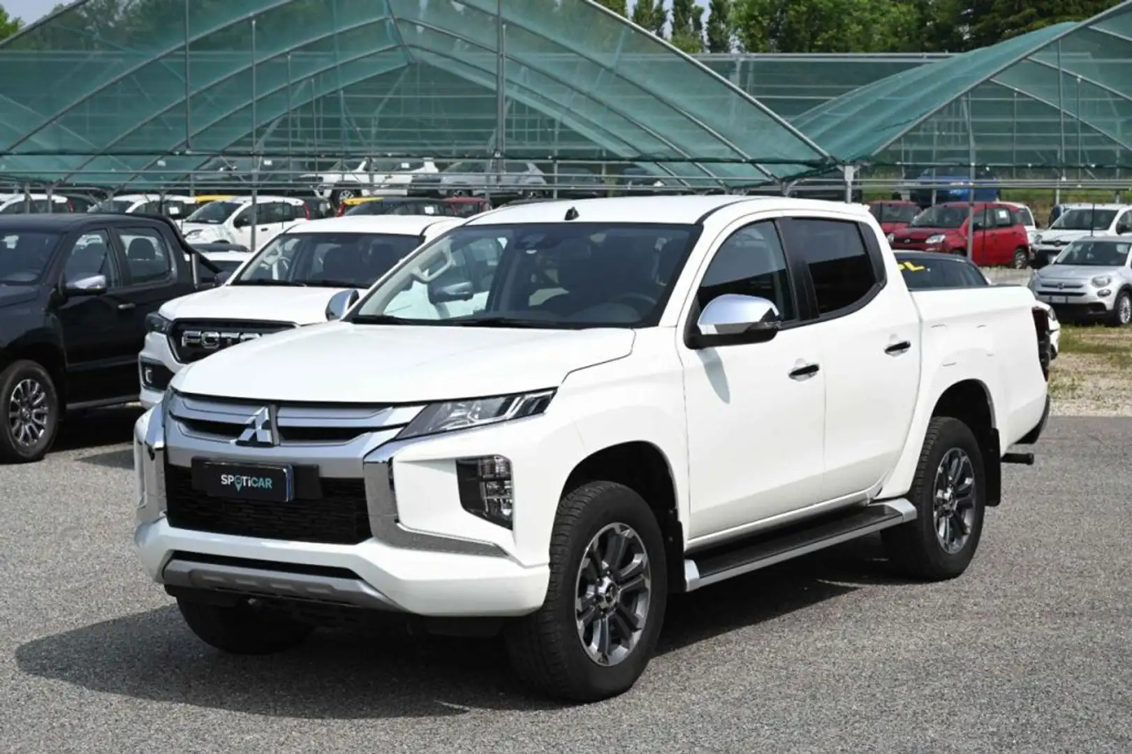 Mitsubishi L200 2.3 D Double Cab 4x4 Intense Wit - 1