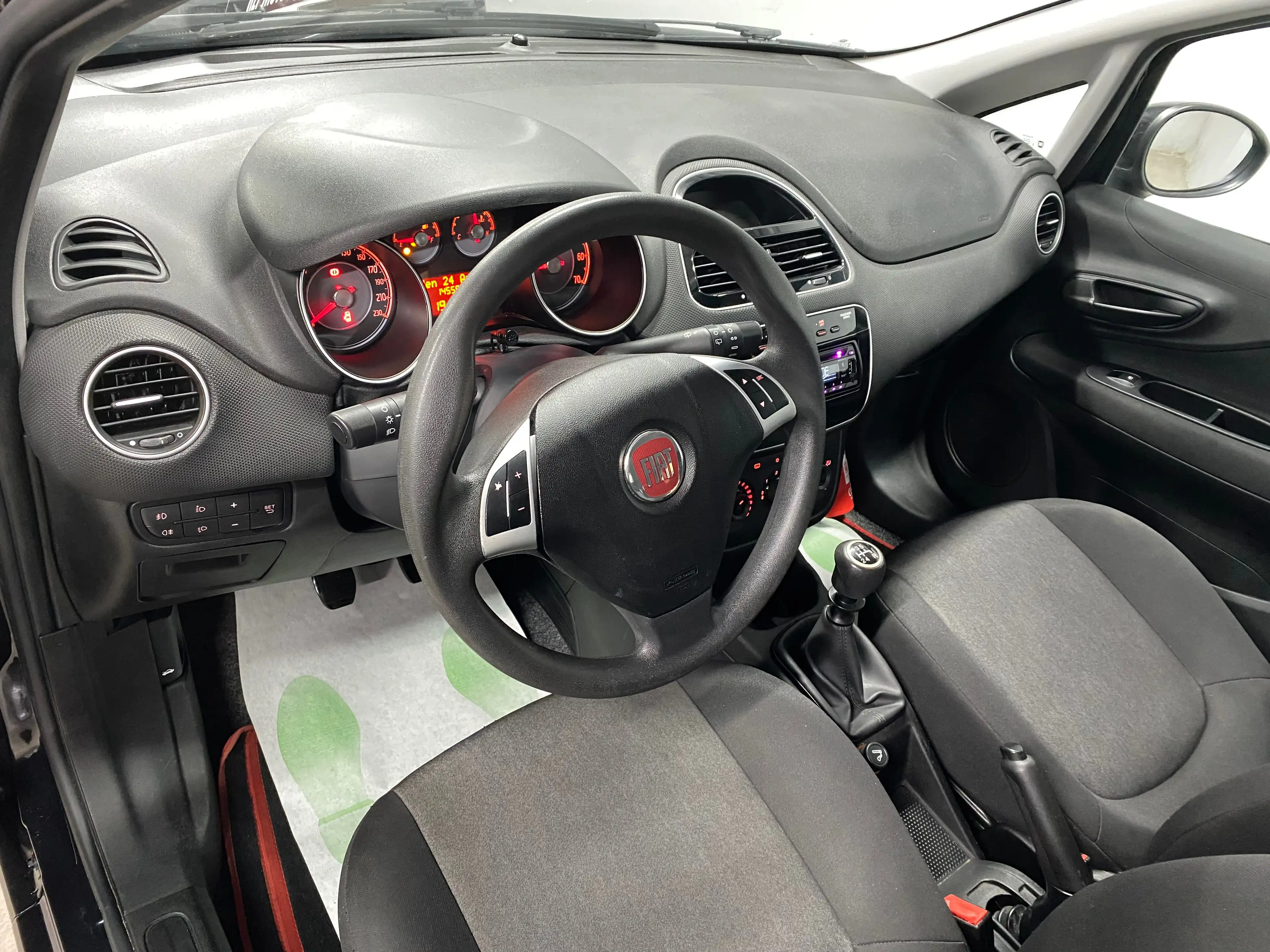 Fiat Punto 1.2i STREET 🏳️ GARANTIE 12 MOIS 🏳️ — photo 3