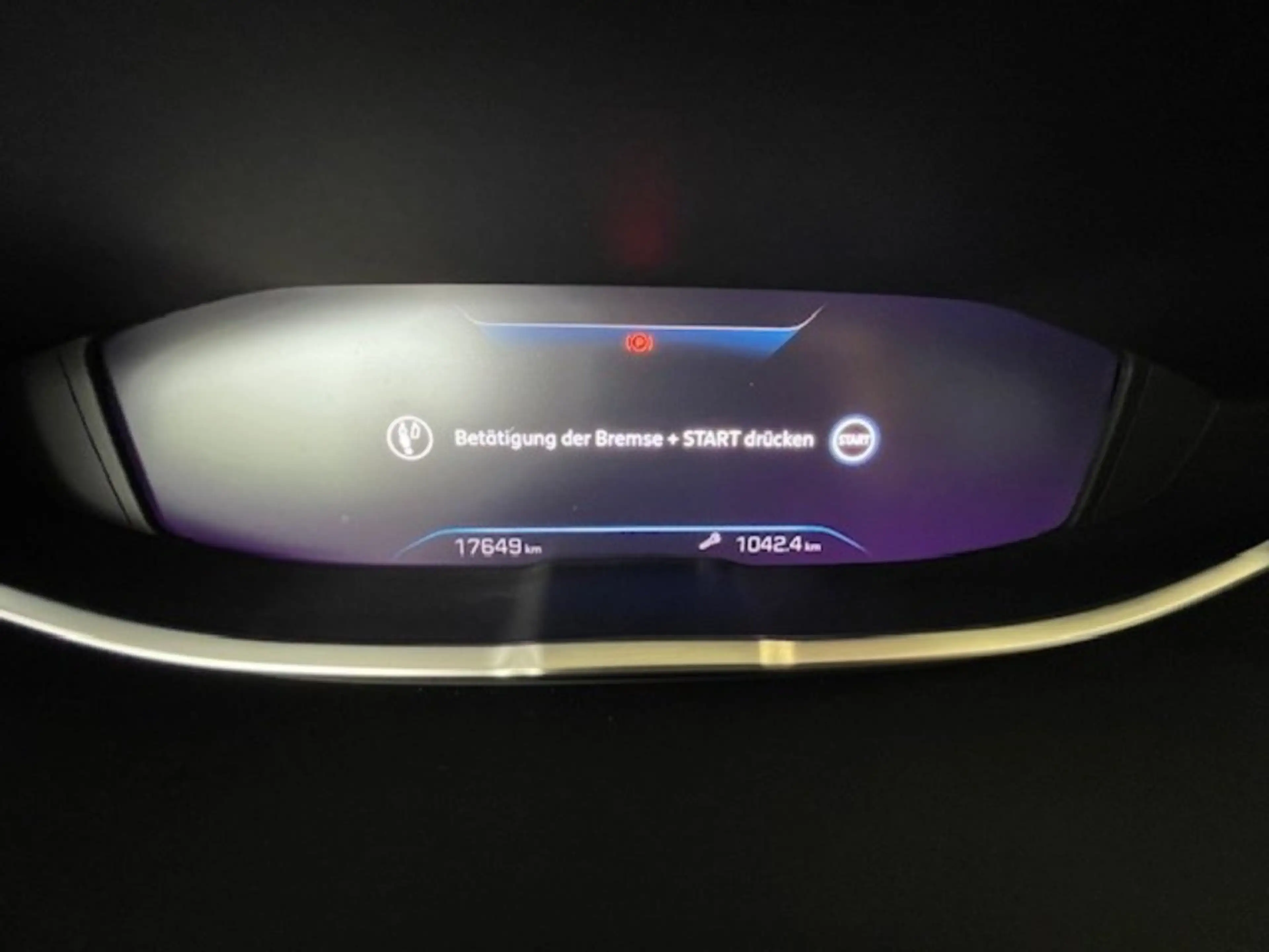 Peugeot 5008 ALL PT 130 EAT8 — photo 15