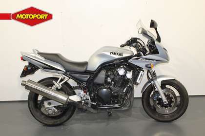 Yamaha FZS 600 Fazer