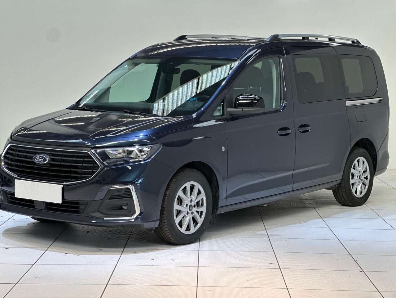 Ford Grand Tourneo 2.0 EcoBlue 90kW Titanium