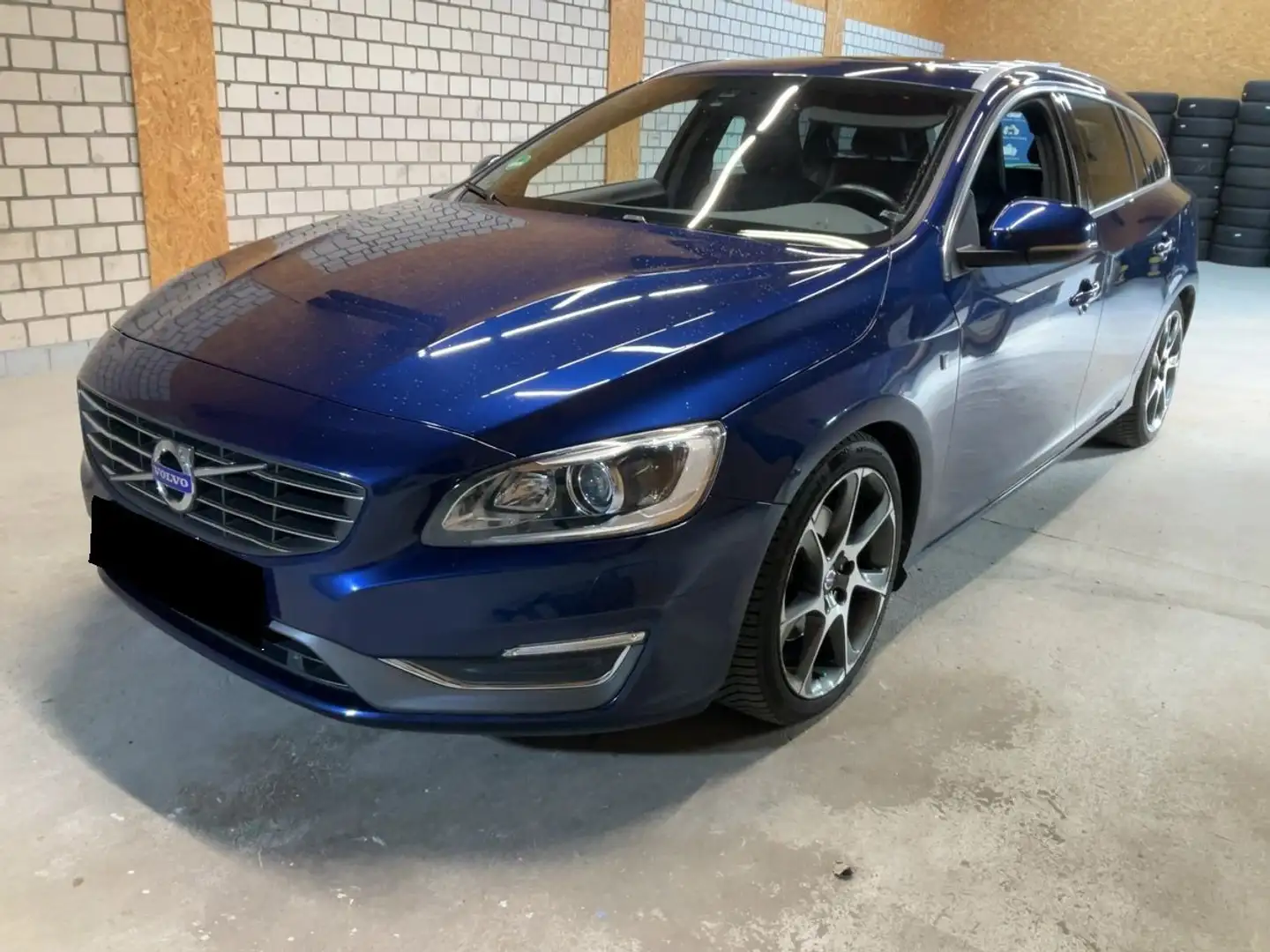 Volvo V60 2.0 D4 Ocean Race *TOP Ausstattung* Blau - 1