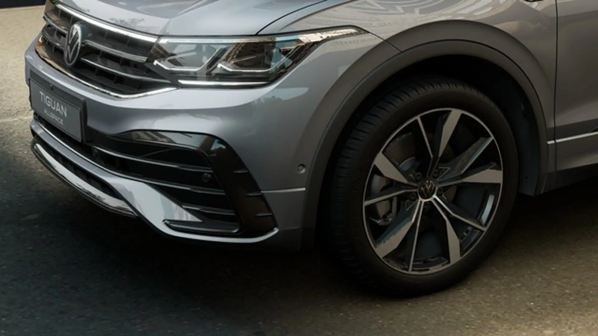 Volkswagen Tiguan Allspace 2.0 TDI R-Line 4WD PANO SOUND AHK NAVI EASY OPE... Grau - 2