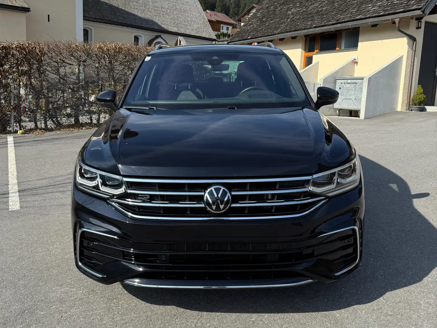 Volkswagen Tiguan Tiguan 2,0 TDI 4Motion R-Line DSG R-Line, Garantie Schwarz - 2