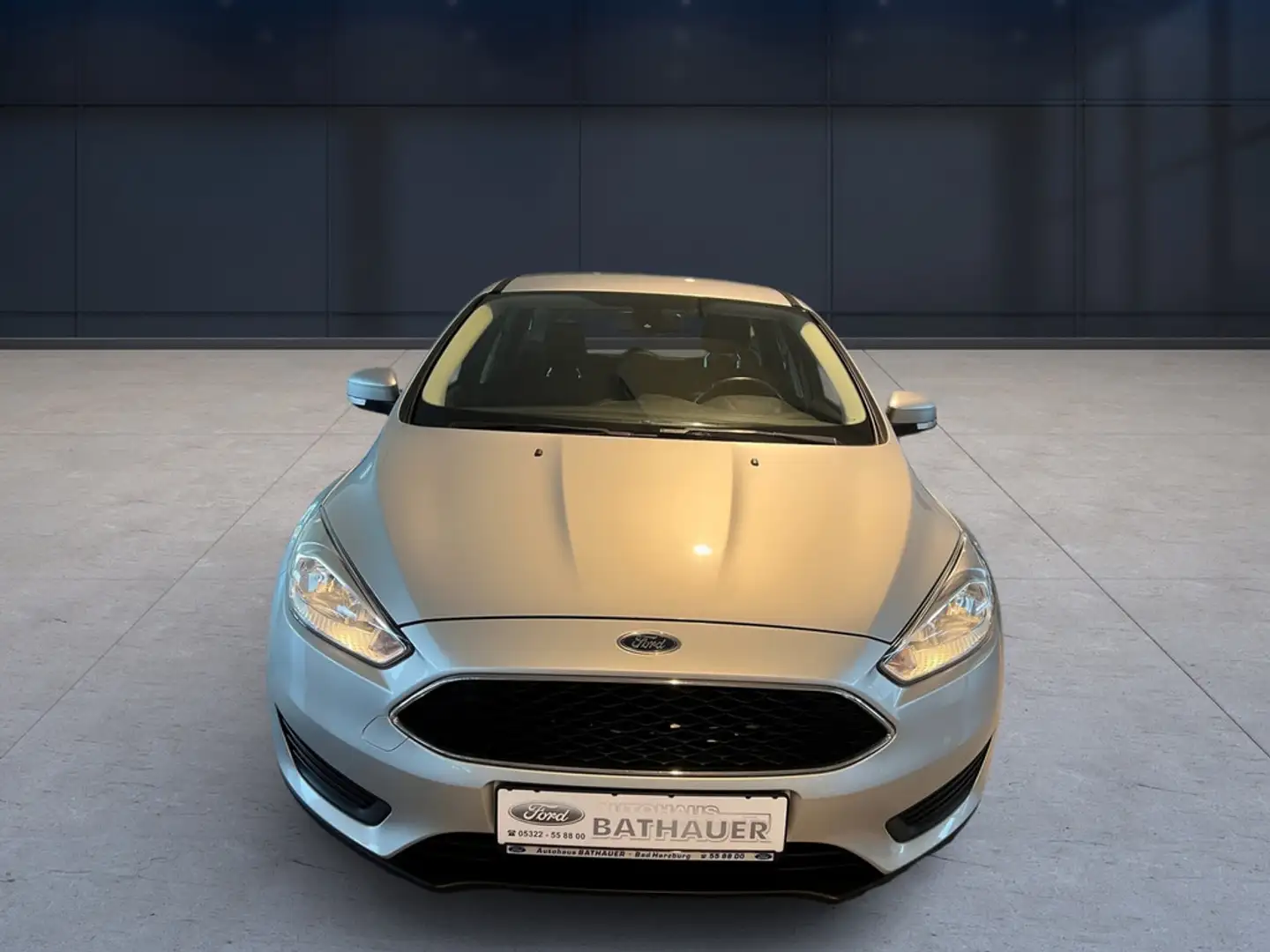 Ford Focus 1.5 TDCi Trend Zilver - 2