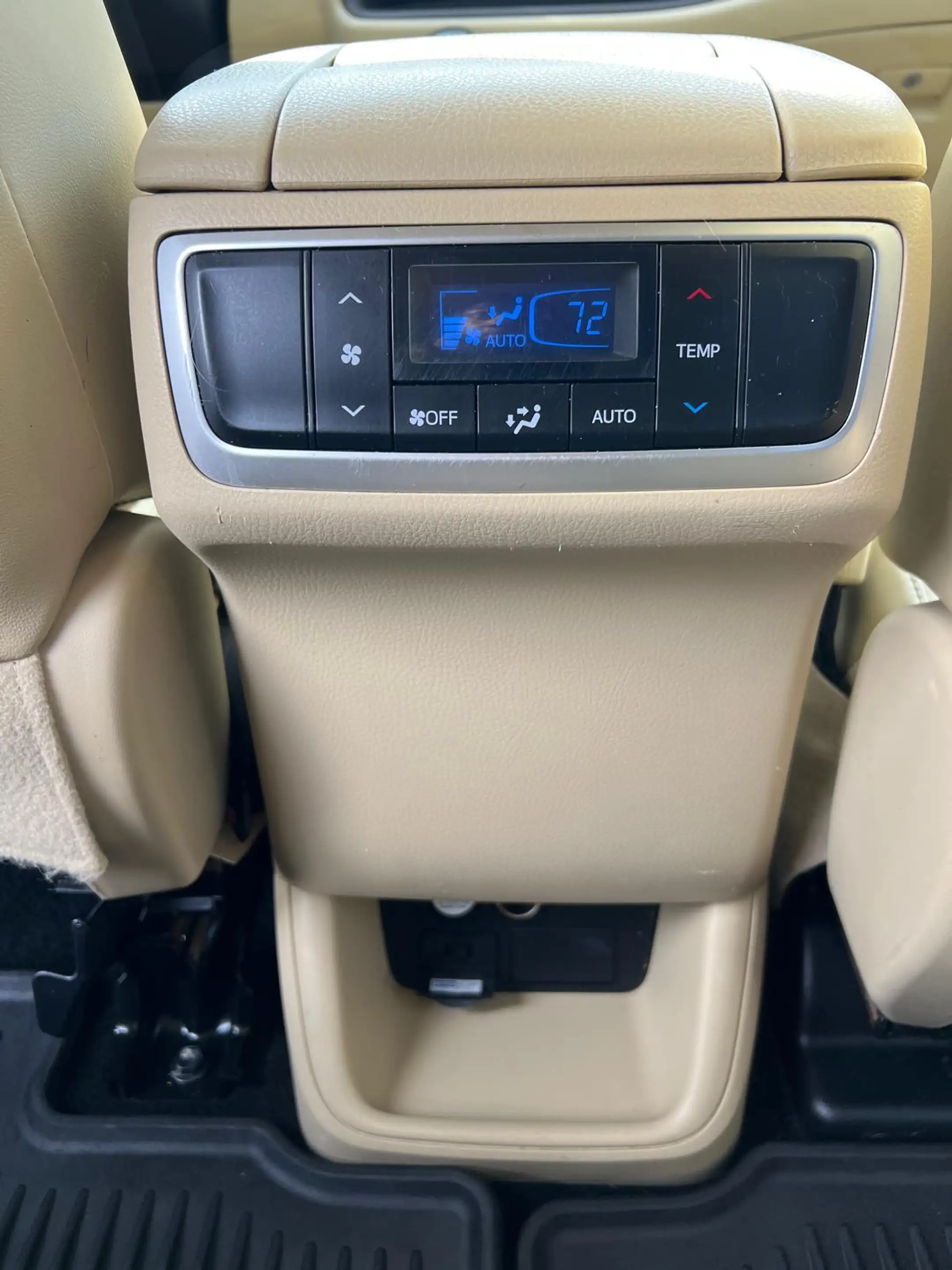 Toyota Highlander FULLY LOADED-ONLY FOR EXPORT OUT OF EUROPE — photo 13