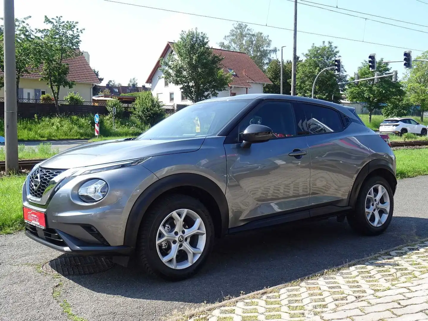 Nissan Juke DIG-T 117 N-Connecta Gris - 2