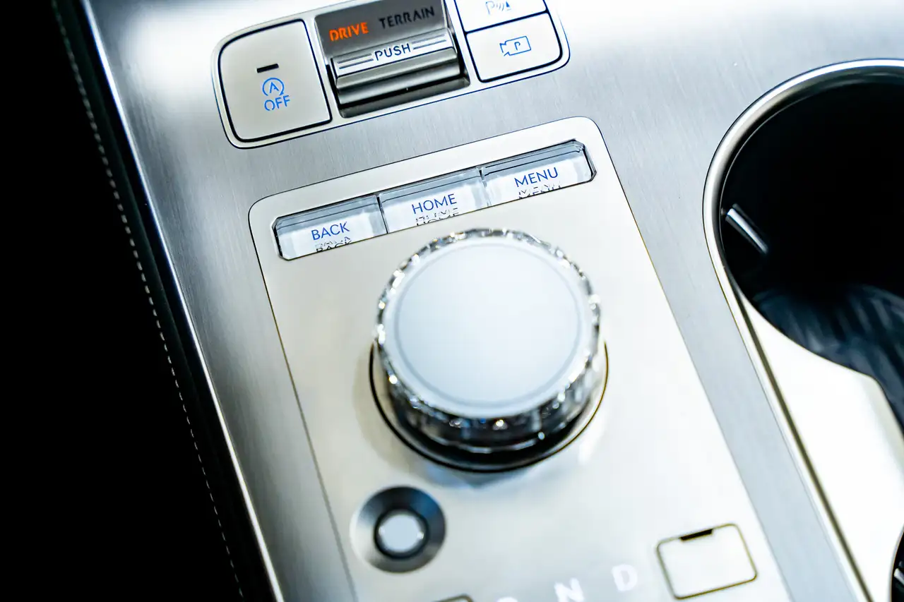 Genesis GV70 снимка Genesis GV70