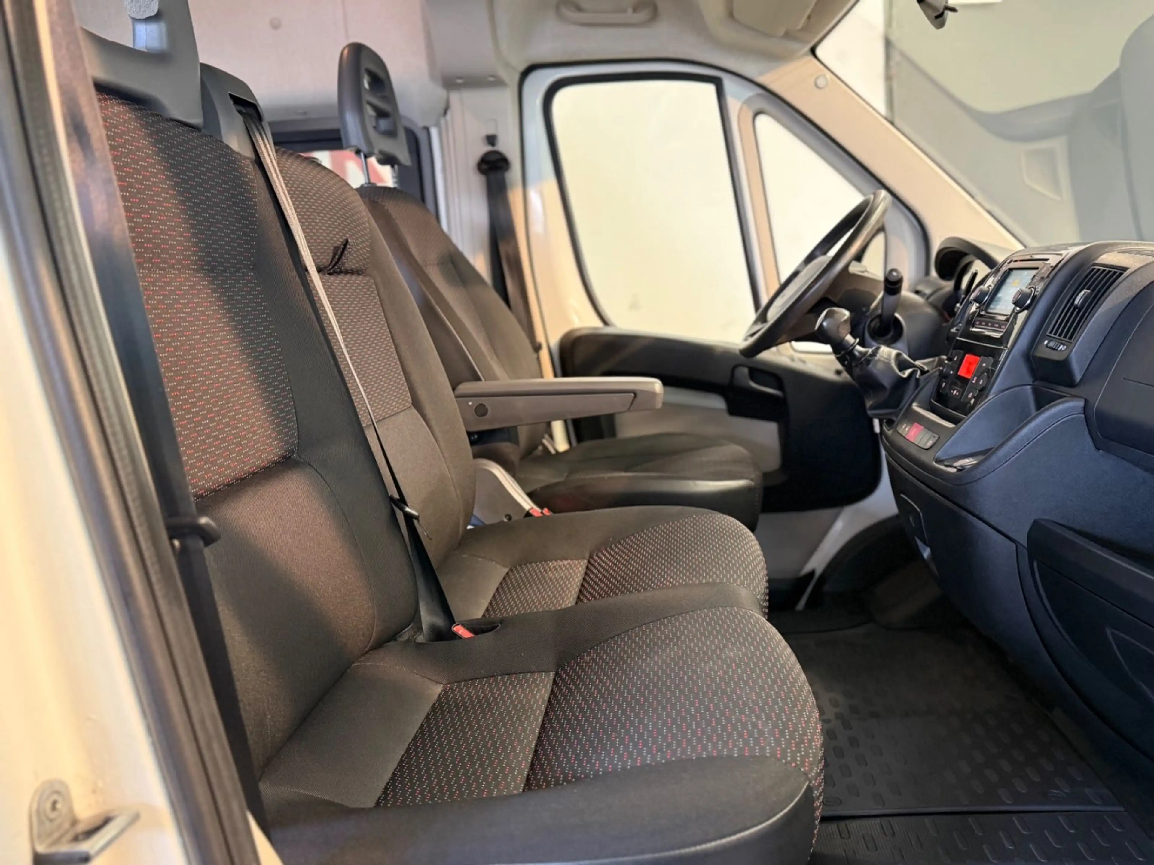 Peugeot Boxer BOXER 2.0 HDI*435 L2H2*AT MOTOR*60 TKM*ROLLSTUHL — photo 13