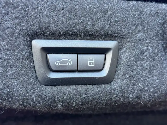 BMW 550 e xDrive M-Sportpaket Pro Ansicht 36