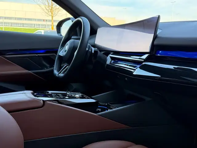 BMW 550 e xDrive M-Sportpaket Pro Ansicht 20