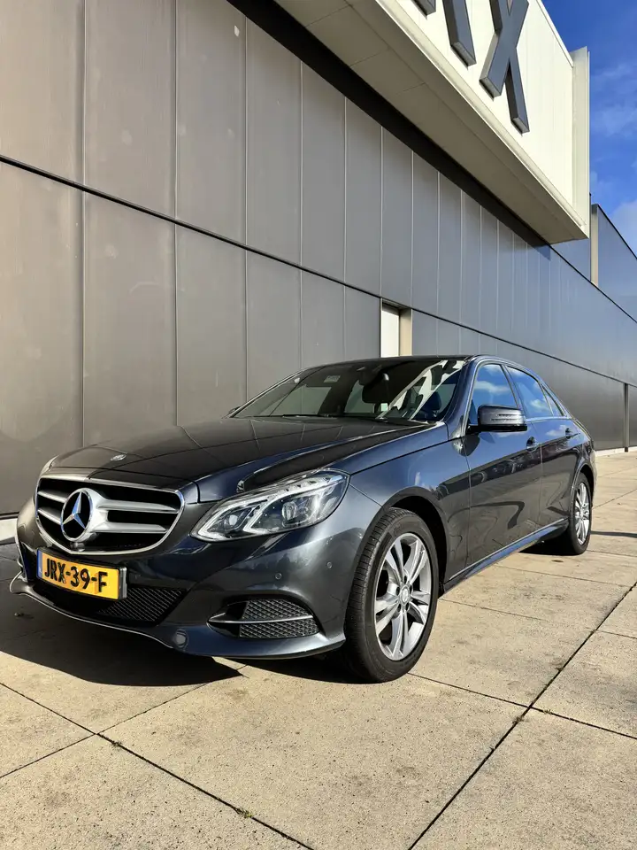Mercedes-Benz E 200