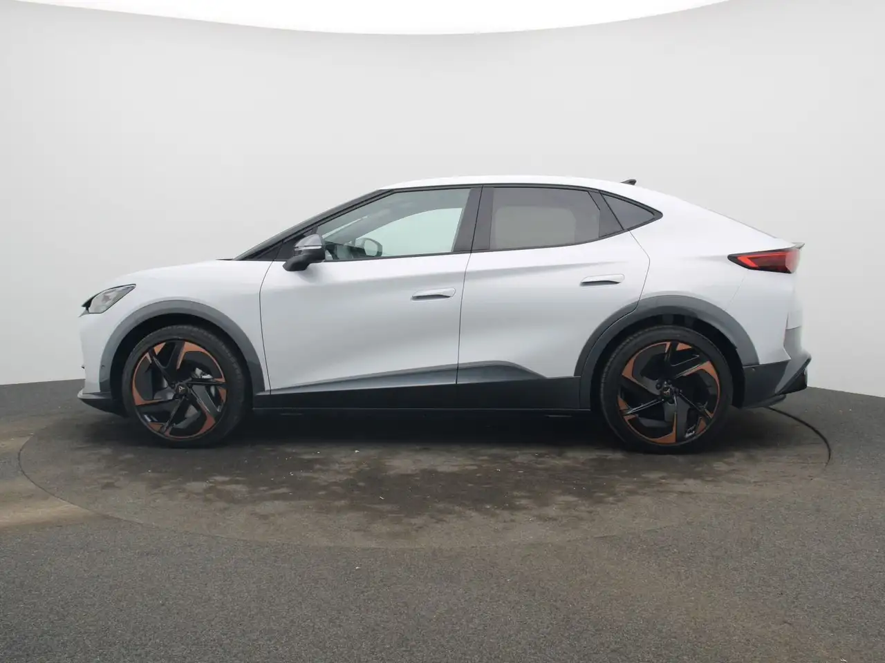 Cupra Tavascan VZ 4Drive / AdrenalinePack, AR-HuD, WP, миниатюра 4