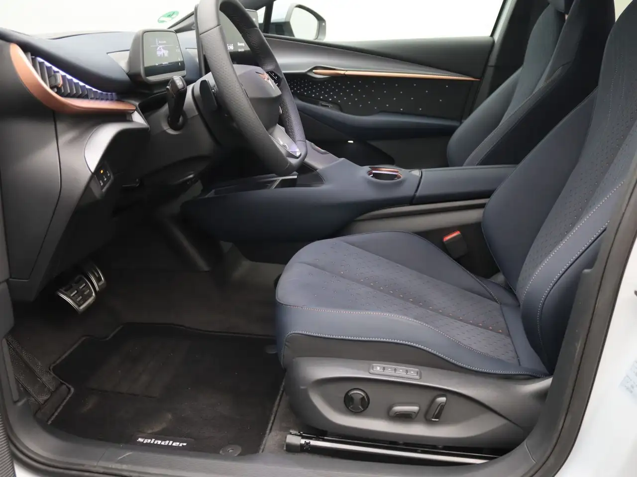 Cupra Tavascan VZ 4Drive / AdrenalinePack, AR-HuD, WP, миниатюра 13