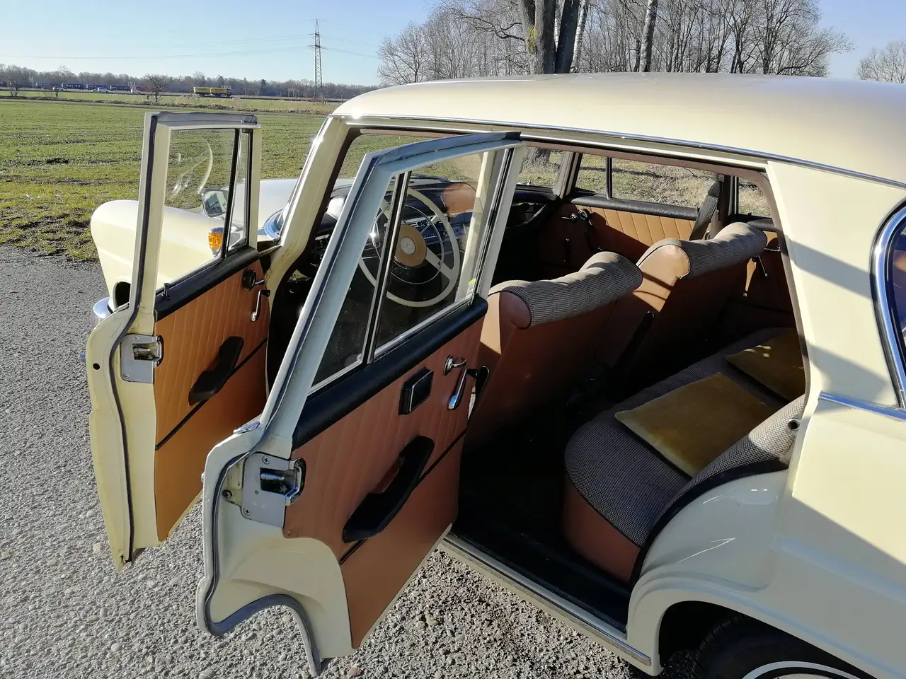 Mercedes-Benz 190, foto 7