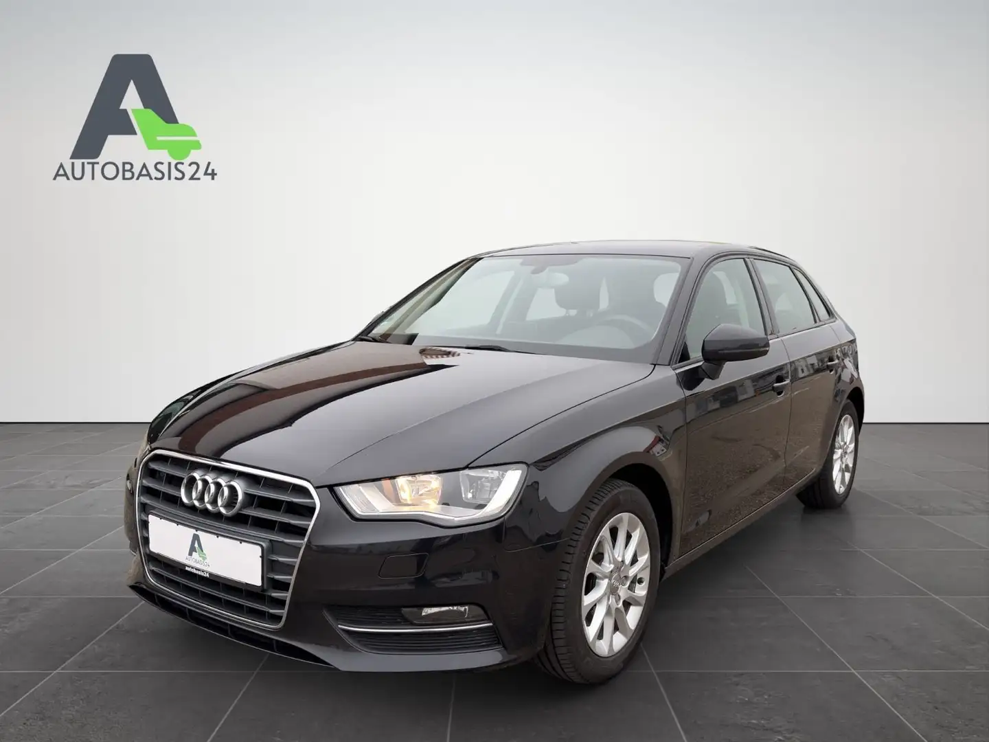 Audi A3 Sportback 2.0 TDI Attraction *ALU*1.Hand* Noir - 1