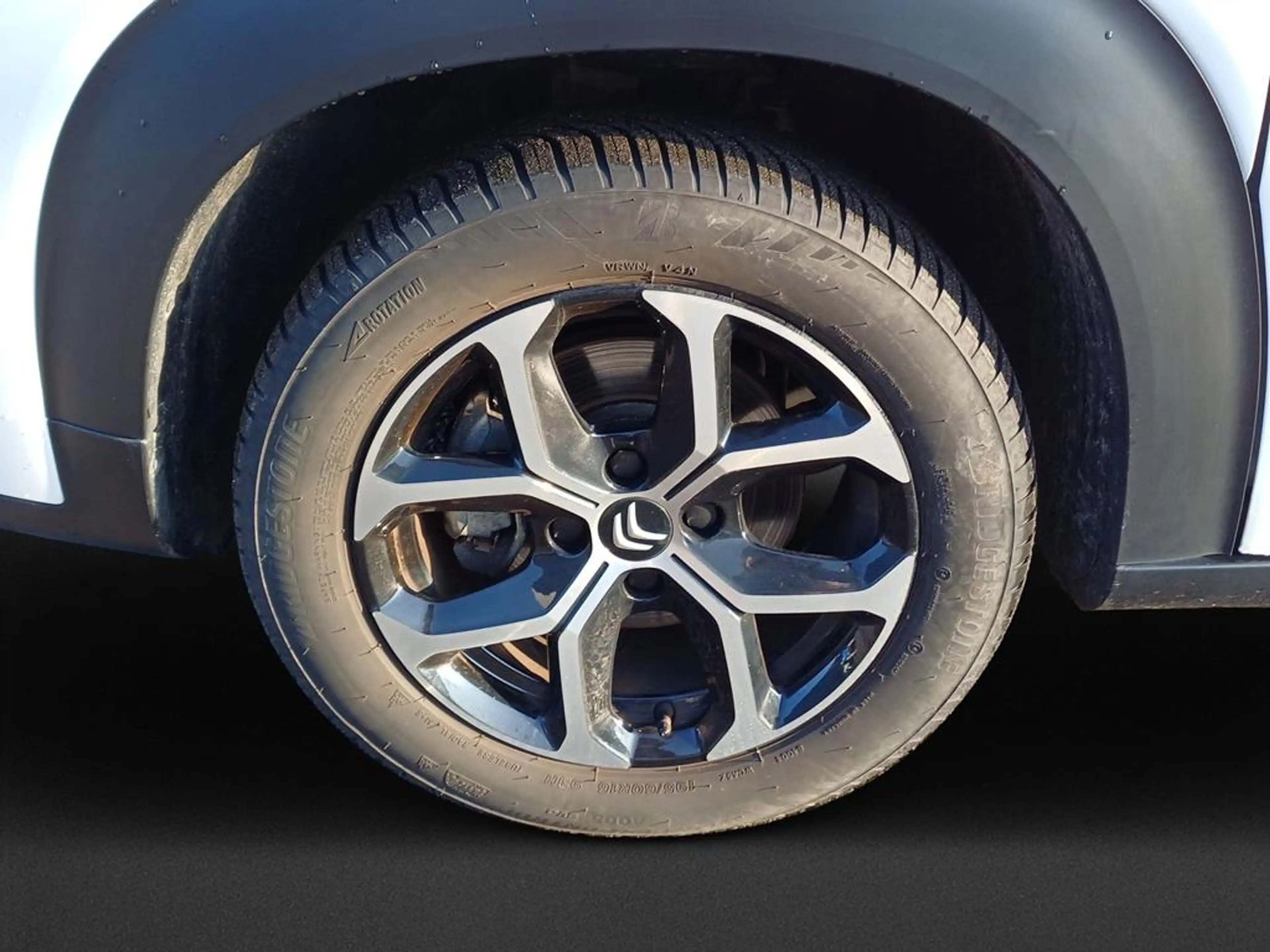 Citroen C3 Aircross PureTech 110 S&S Shine — photo 8