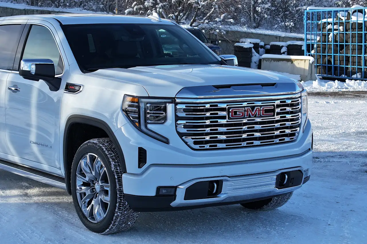 GMC Sierra 1500 снимка GMC Sierra 1500