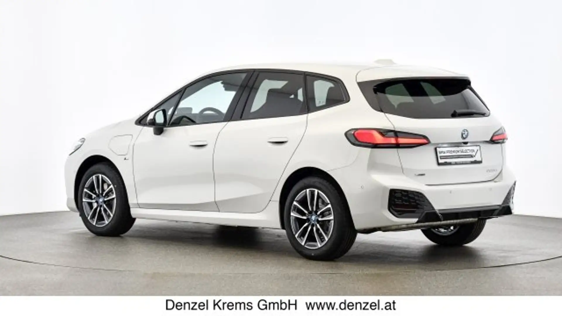 BMW 225 e xDrive Active Tourer U06 XBS Blanc - 2