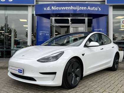 Tesla Model 3 Standard RWD Plus |Camera| Keyles| € 2000,- Inruil