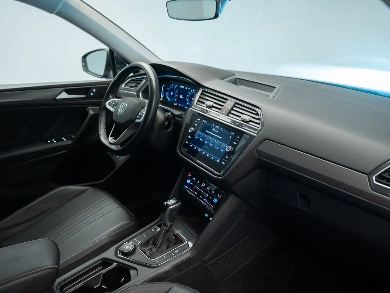 Volkswagen Tiguan снимка Volkswagen Tiguan