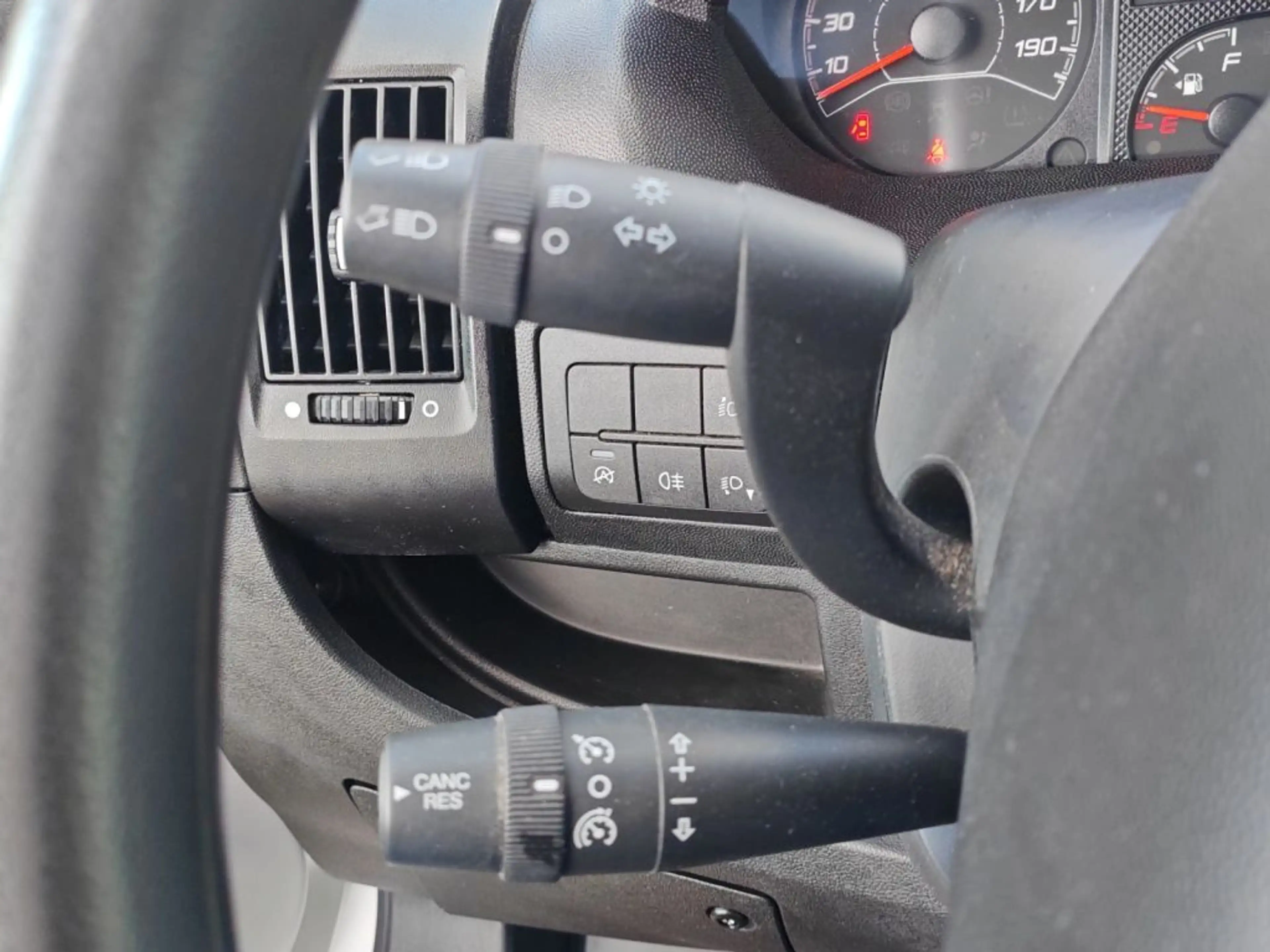Citroen Jumper 33 L2H1 S&S Control*RADIO*LADEBODEN*DAB*3-Sitze* — photo 10