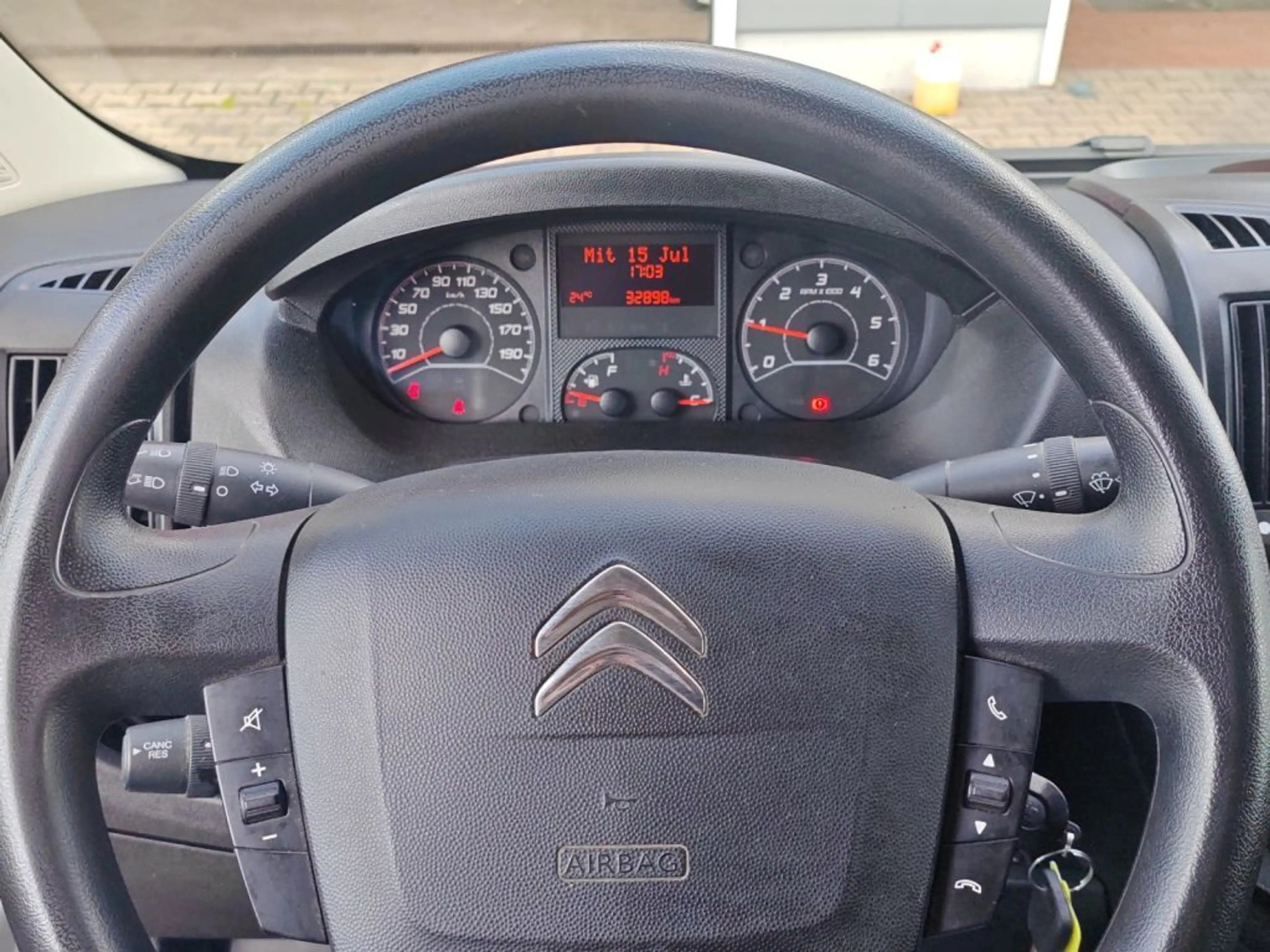 Citroen Jumper 33 L2H1 S&S Control*RADIO*LADEBODEN*DAB*3-Sitze* — photo 12