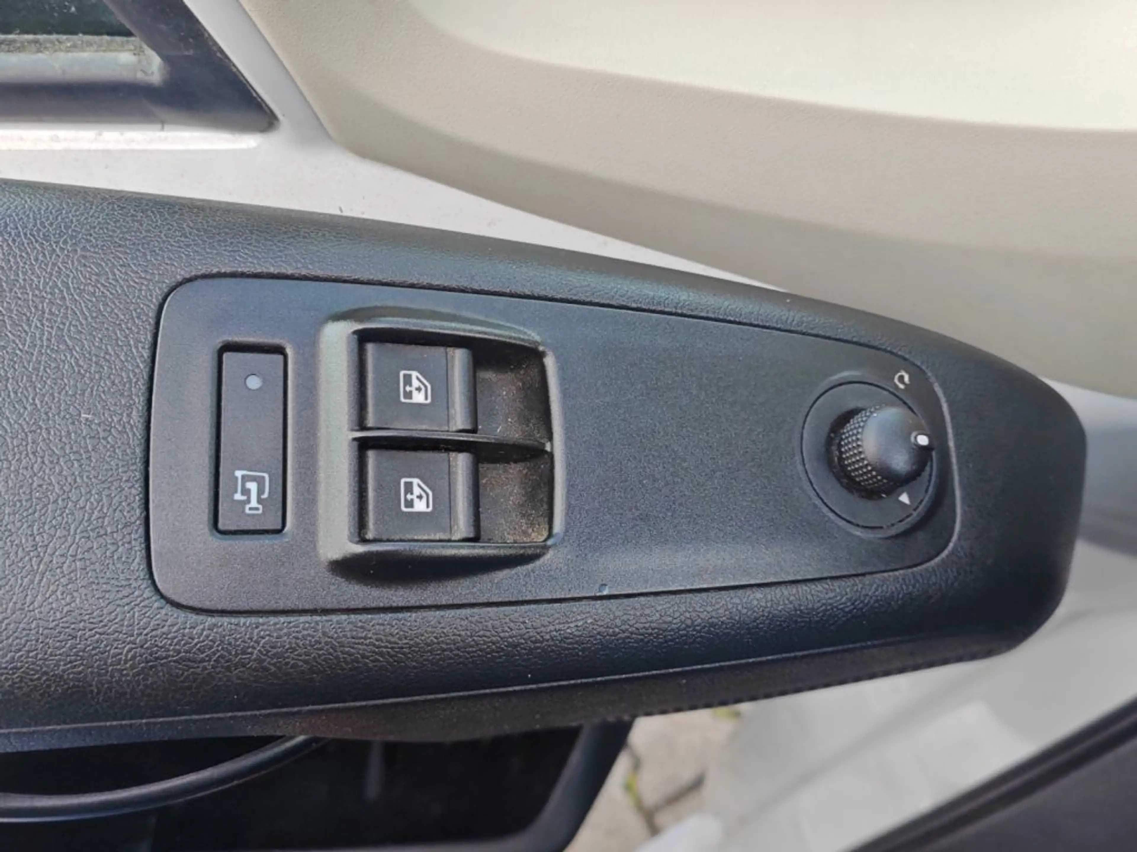 Citroen Jumper 33 L2H1 S&S Control*RADIO*LADEBODEN*DAB*3-Sitze* — photo 9
