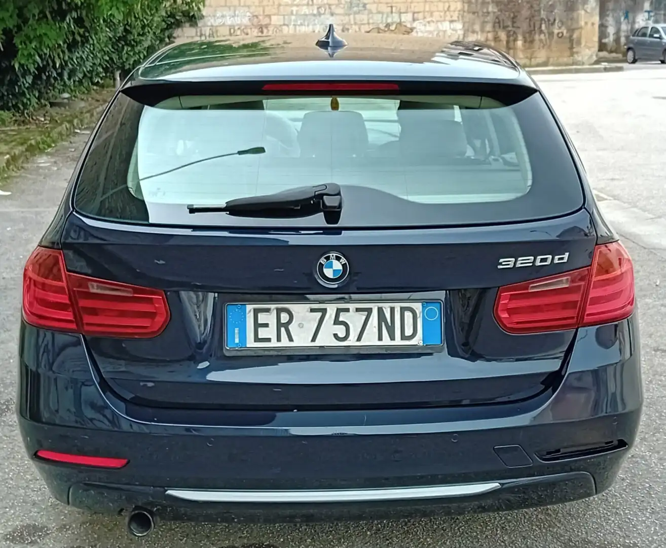 BMW 320 BMW 320d 2.0d 184CV 2013 AUTO PERFETTA IN TUTTO Bleu - 2